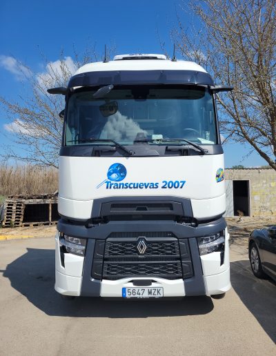 Transcuevas2007-flotte-convoyage-de-semi-remorques-5647MZK